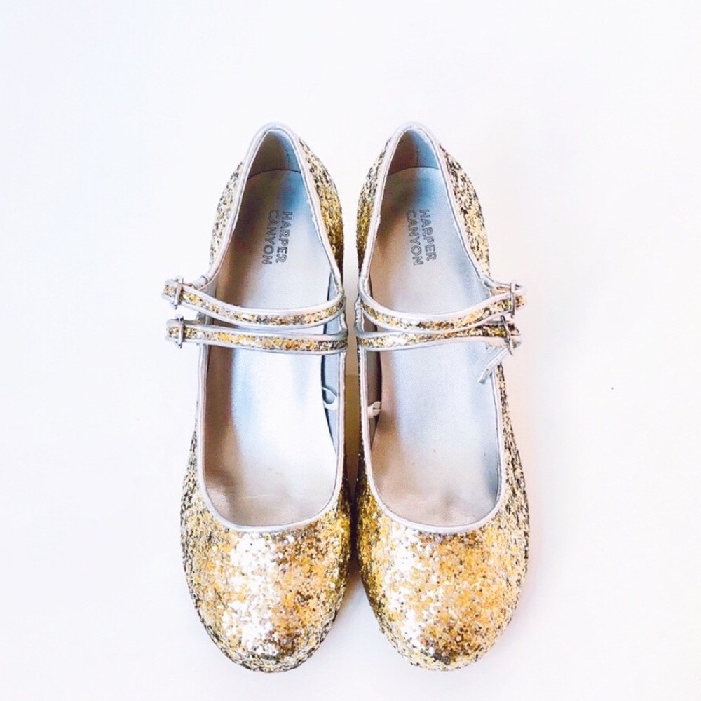 Mary Buckle Dress Pump